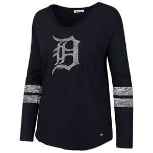 NWOT Women's Detroit Tigers Long Sleeve V-neck Tee